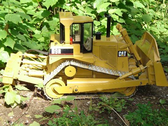 Caterpillar D9R