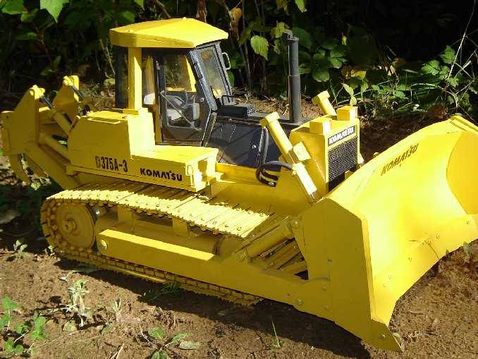 Komatsu D375A3